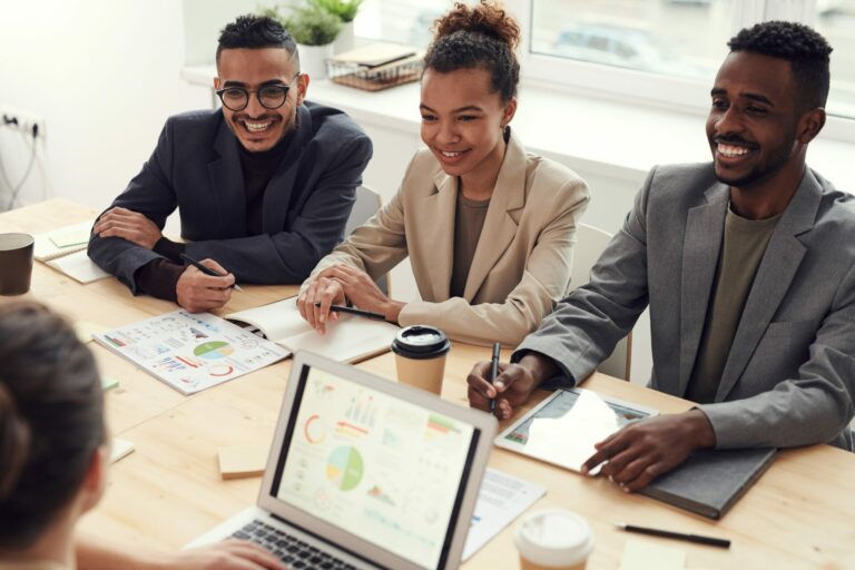 Exemple de compte rendu de réunion : modèle simple à copier